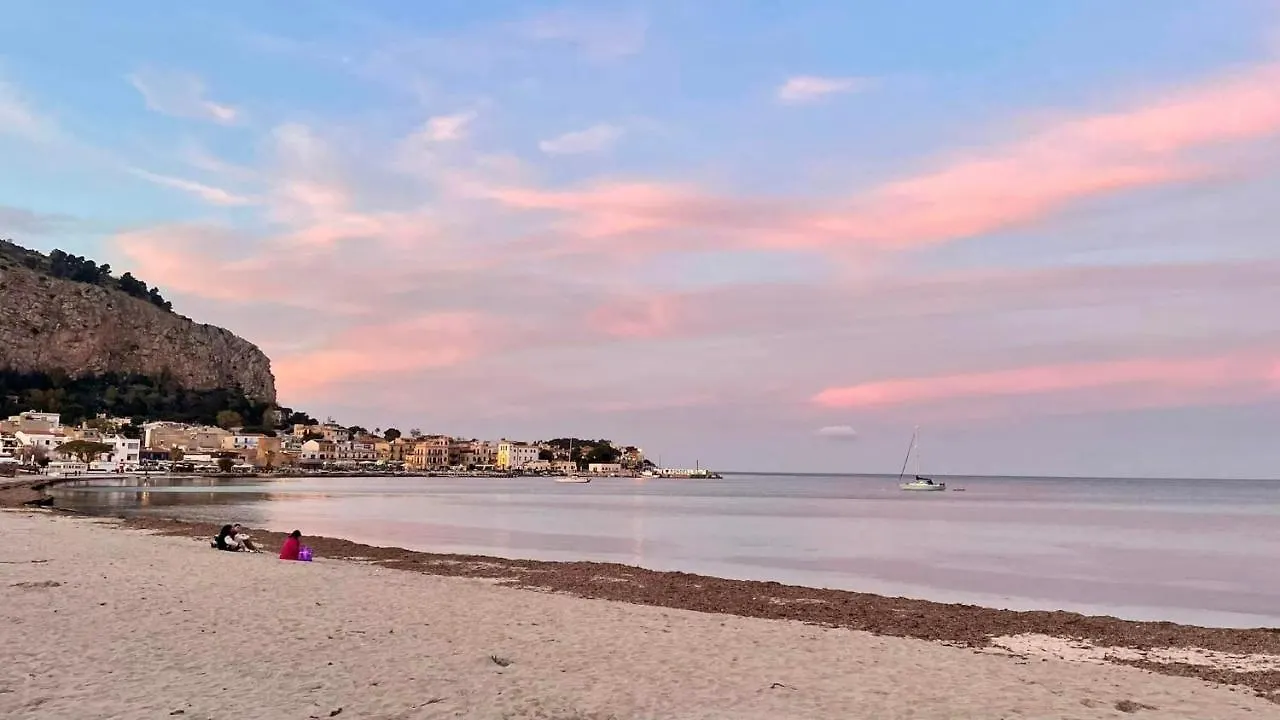 Appartamento Mondello Villa Mare